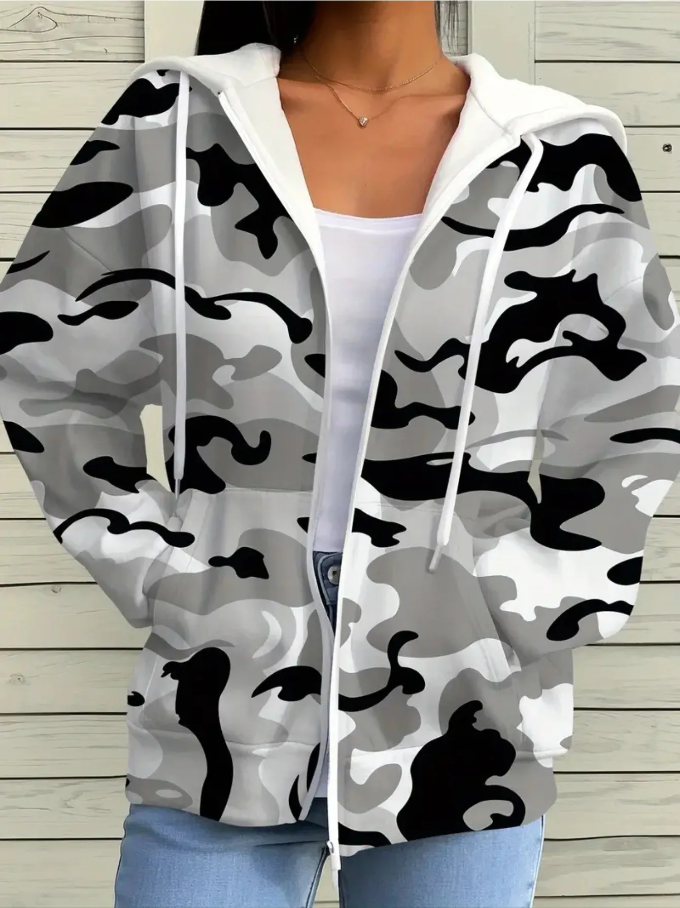 Women's Zipper Sweater Jacket – Stunning 3D Printed Winter Hoodie Women's Zipper Sweater Jacket – Stunning 3D Printed Winter Hoodie - Image 2